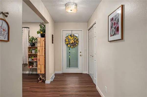 1028 Primrose LN, Altoona, WI 54720