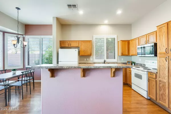 43410 W OAKLAND Court, Maricopa, AZ 85138