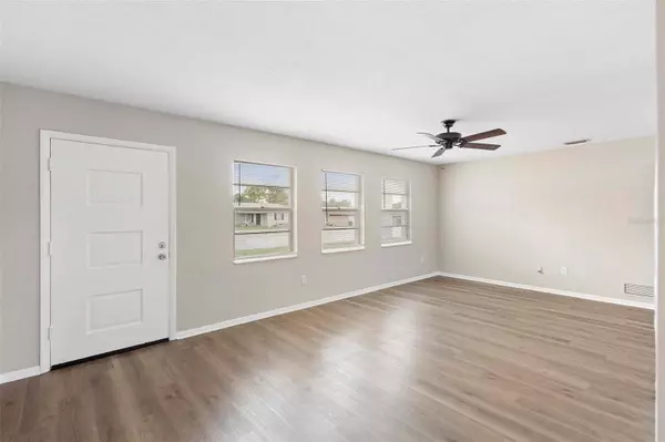 1789 SAXON BLVD, Deltona, FL 32725