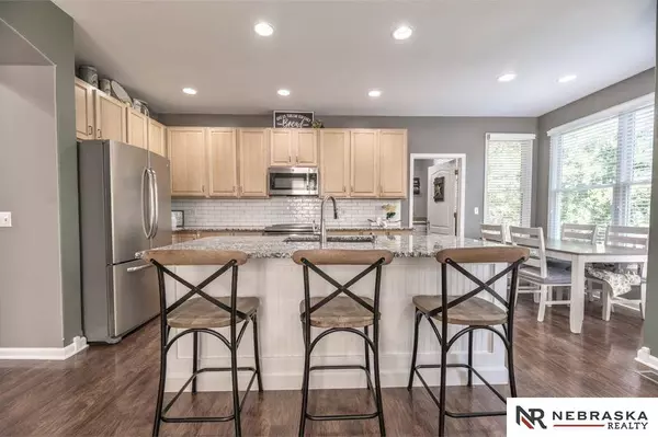 9307 S 28th Avenue, Bellevue, NE 68147