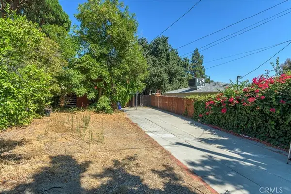 4608 Dyer ST, La Crescenta, CA 91214