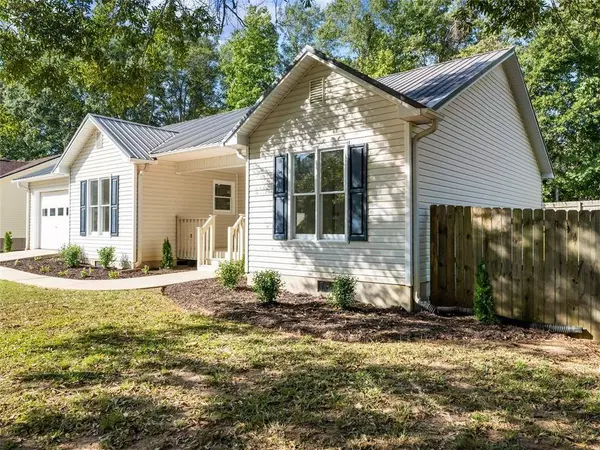 191 Macey WAY, Winder, GA 30680