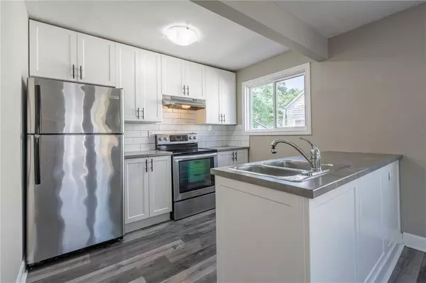 78 Grass Avenue, St. Catharines, ON L2R 1T1