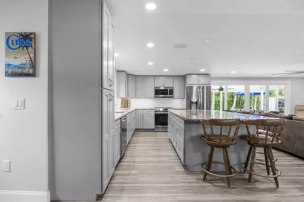 341 Coral DR, Cape Canaveral, FL 32920