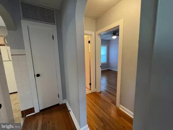 151 W WHITE HORSE PIKE, Berlin, NJ 08009