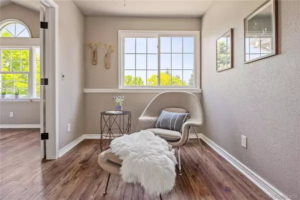 2055 S Gray AVE, Lakewood, CO 80227