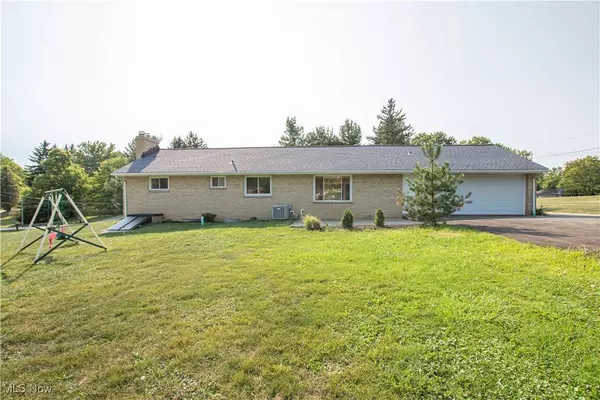 12477 Webster RD, Strongsville, OH 44136