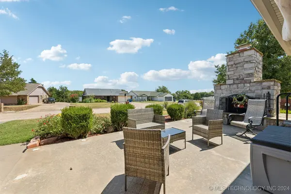 619 S Timberridge DR, Cushing, OK 74023