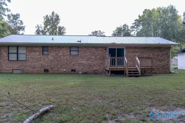 306 Woodall Lane, Scottsboro, AL 35768