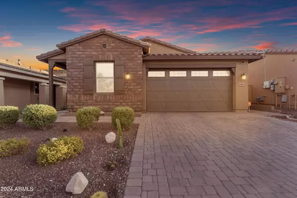 19941 W TURNEY Avenue, Litchfield Park, AZ 85340