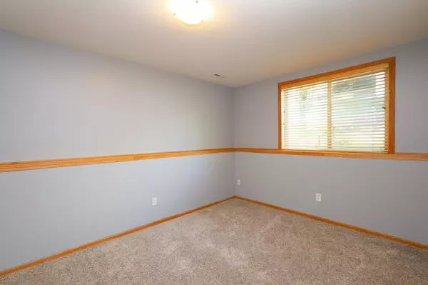 6270 Fairway DR NW, Rochester, MN 55901