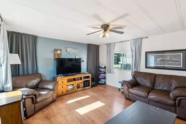 80 Spring Haven Close SE, Airdrie, AB T4A 1G1