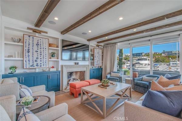 317 E. Bayfront, Newport Beach, CA 92662
