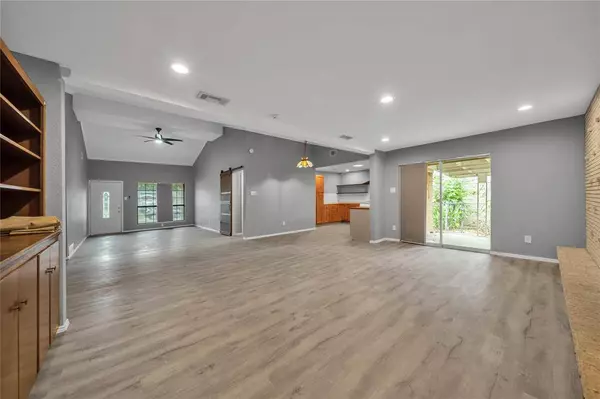 2637 Driftwood Drive, Mesquite, TX 75150