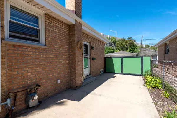 9790 River ST, Schiller Park, IL 60176