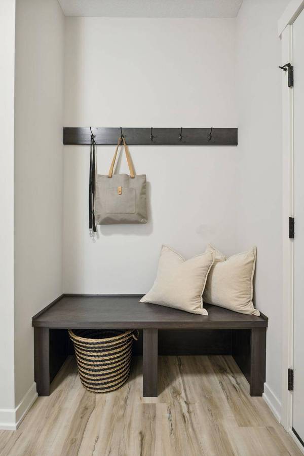 13331 Cadogan WAY, Rosemount, MN 55068