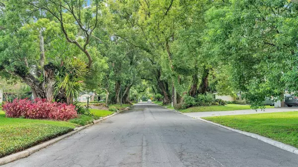 530 BONNIE DR, Lakeland, FL 33803