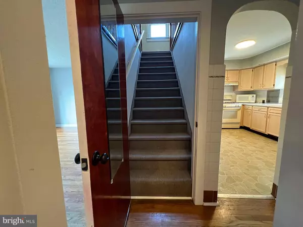 151 W WHITE HORSE PIKE, Berlin, NJ 08009