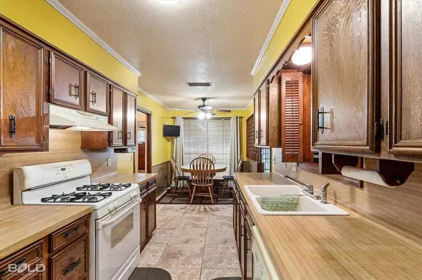 7600 Kempton Park Drive, Shreveport, LA 71129