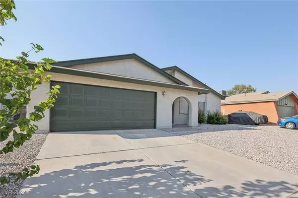 6635 Navio Drive, Las Vegas, NV 89103