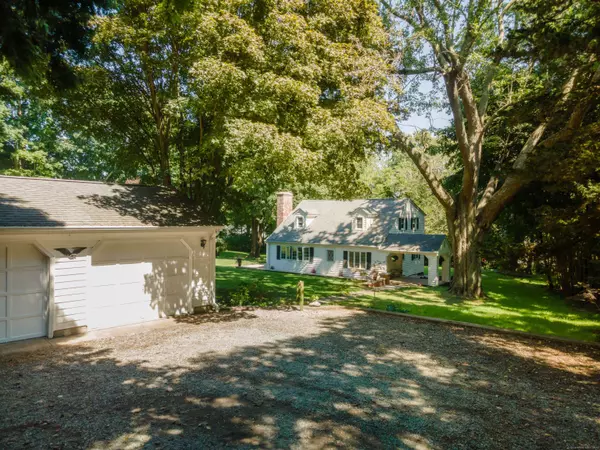 39 Gallup Lane, Waterford, CT 06385