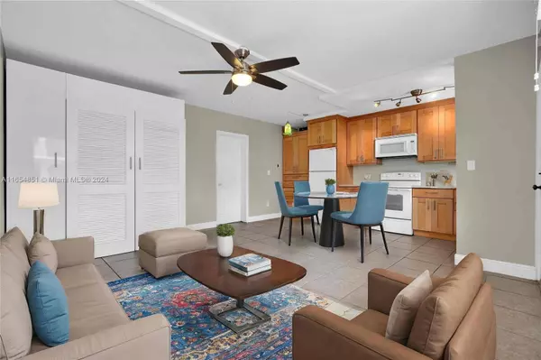 2924 Day Ave #N215, Miami, FL 33133