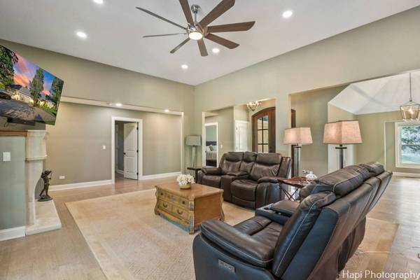 185 Rabbit Run, Ingleside, IL 60041