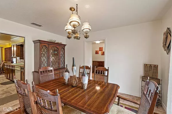 7600 Kempton Park Drive, Shreveport, LA 71129