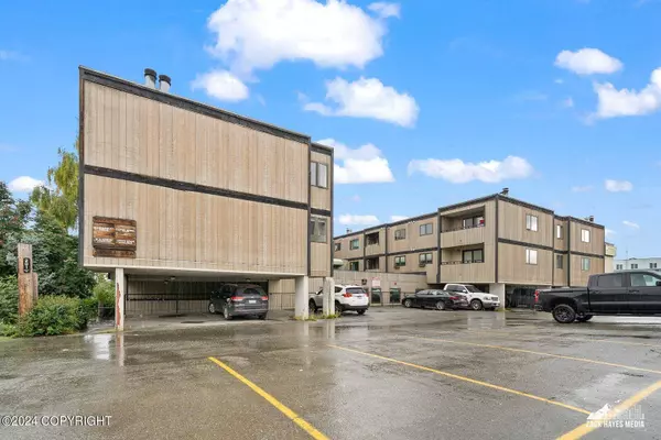 201 Barrow ST #207, Anchorage, AK 99501