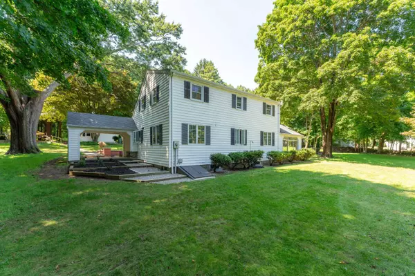 39 Gallup Lane, Waterford, CT 06385