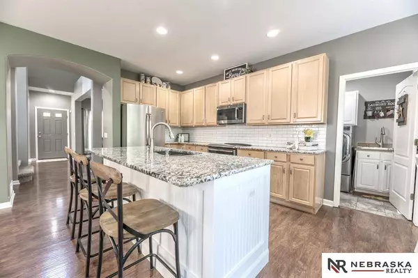 9307 S 28th Avenue, Bellevue, NE 68147