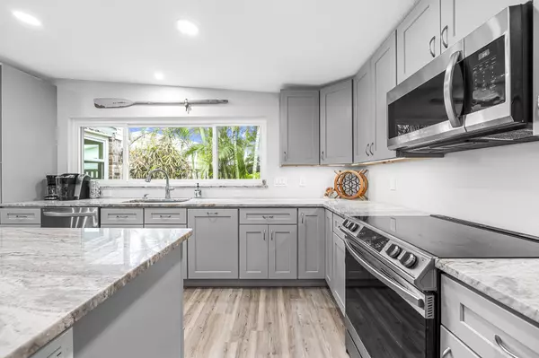 341 Coral DR, Cape Canaveral, FL 32920