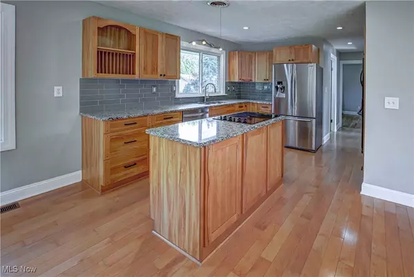 12477 Webster RD, Strongsville, OH 44136