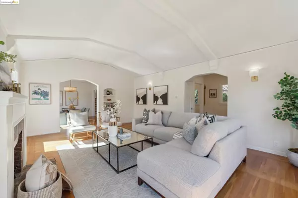 4047 Harding Way, Oakland, CA 94602