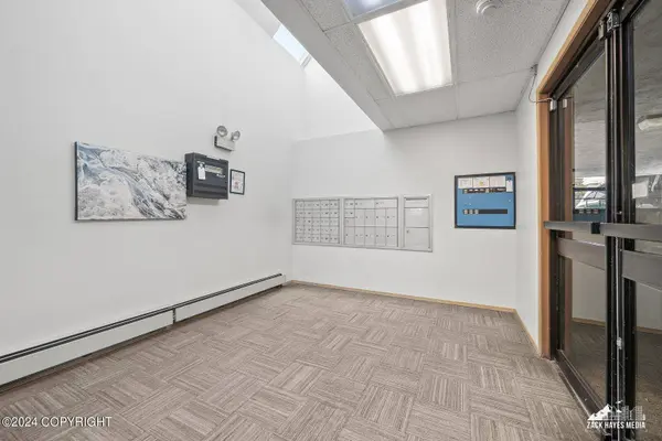 201 Barrow ST #207, Anchorage, AK 99501