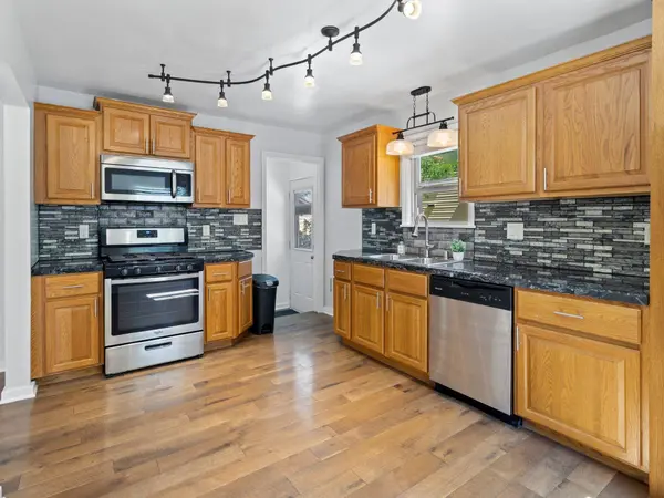 452 E Waterford Ave, Milwaukee, WI 53207