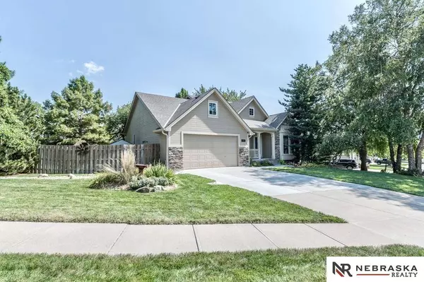 9307 S 28th Avenue, Bellevue, NE 68147