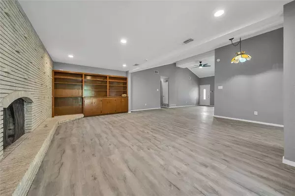 2637 Driftwood Drive, Mesquite, TX 75150