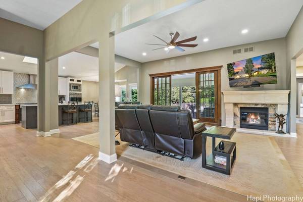 185 Rabbit Run, Ingleside, IL 60041