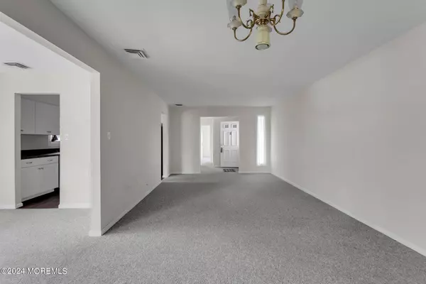 63 Markham Road, Brick, NJ 08724