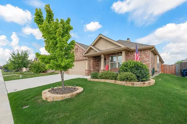 14604 Viking Lane, Fort Worth, TX 76052