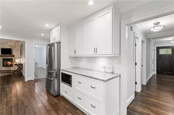 2550 Bentbrook DR, Dunwoody, GA 30360