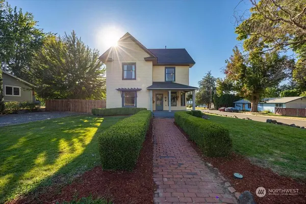 1003 Court ST, Prosser, WA 99350