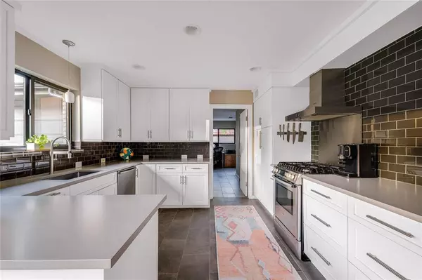 7140 Wild Valley Drive, Dallas, TX 75231