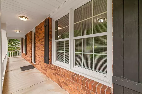 2550 Bentbrook DR, Dunwoody, GA 30360