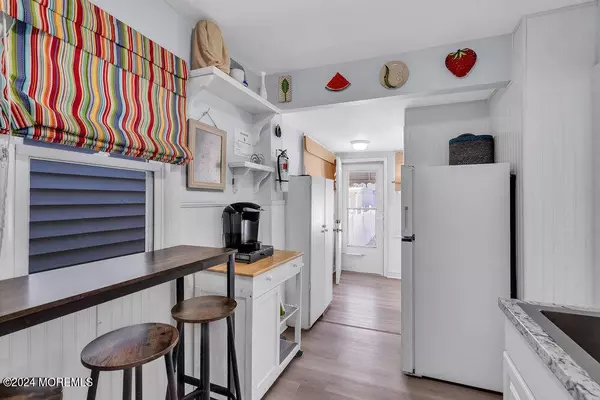 208 E Bennett Avenue, Wildwood, NJ 08260