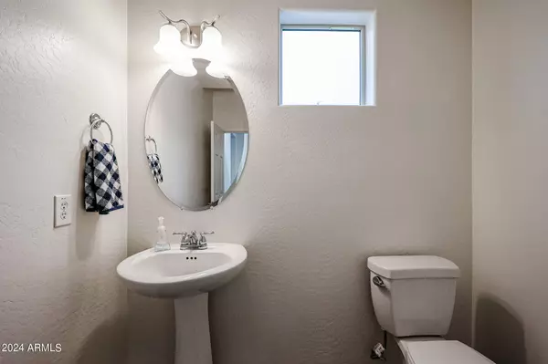 3829 E BRANHAM Lane, Phoenix, AZ 85042