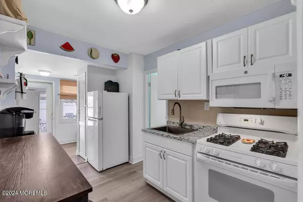 208 E Bennett Avenue, Wildwood, NJ 08260