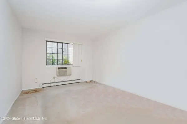 20 Donna CT #1, Staten Island, NY 10314