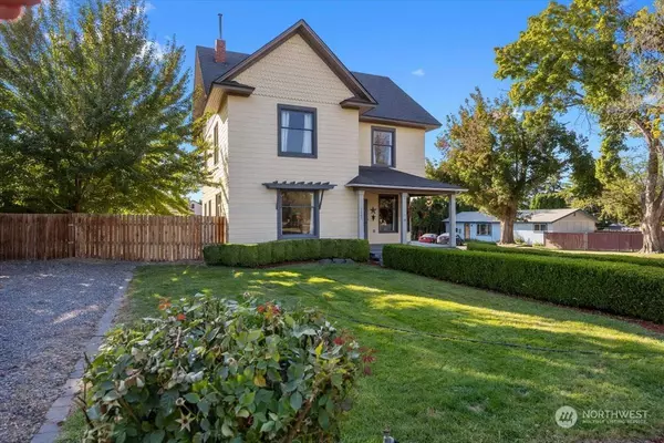 1003 Court ST, Prosser, WA 99350